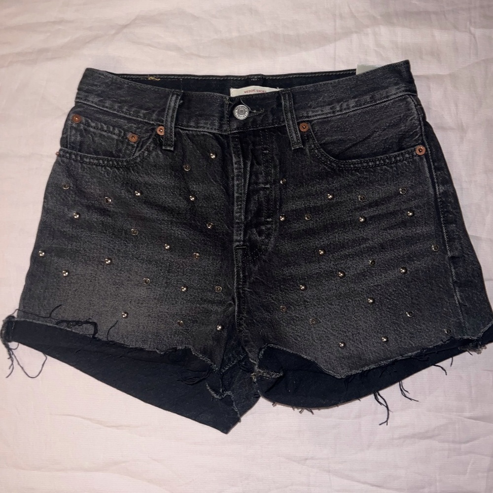 NWOT Black Levi’s Shorts🖤